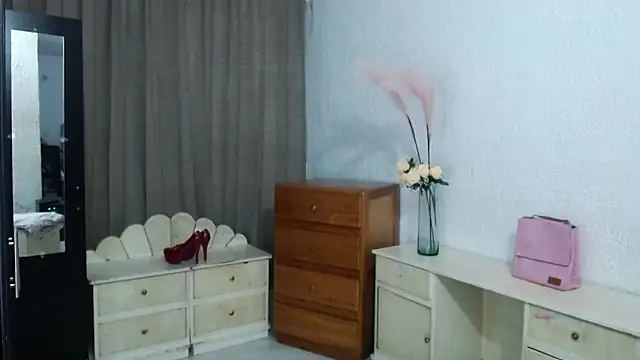 EngelCristaly online show from 10-08-25, 05:05