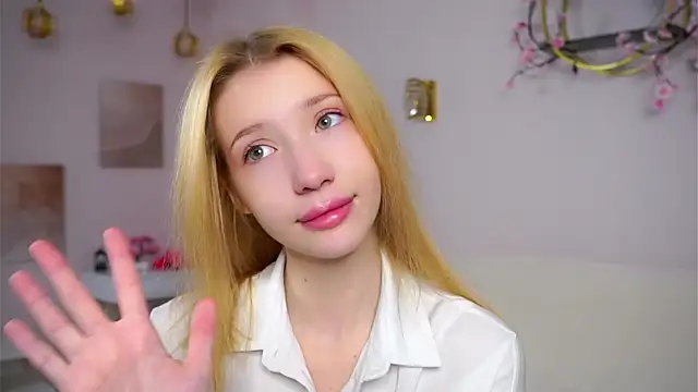 SunnivaCovil online show from 02-28-26, 02:51