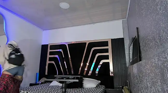 Snapshot of Noahoconor chatting on 03-01-25, 06:43 Noahoconor online show from 03-01-25, 06:43