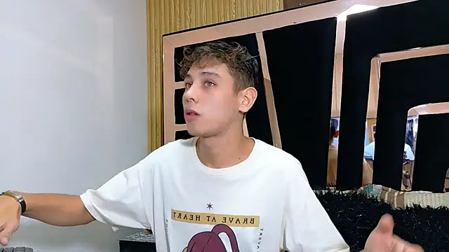 Snapshot of Noahoconor chatting on 09-23-25, 07:28 Noahoconor online show from 09-23-25, 07:28