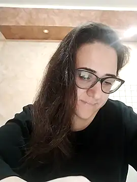 Snapshot of Dolcecurvy chatting on 11-20-25, 09:09 Dolcecurvy online show from 11-20-25, 09:09