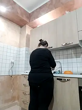 Snapshot of Dolcecurvy chatting on 11-23-25, 02:50 Dolcecurvy online show from 11-23-25, 02:50