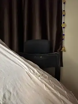 Snapshot of Dishasarmaa05 chatting on 02-26-26, 04:06 Dishasarmaa05 online show from 02-26-26, 04:06