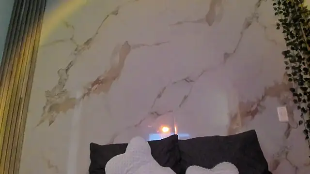 Little Lau1 online show from 10-01-25, 07:53