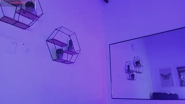 Little Lau1 online show from 11-20-25, 06:29