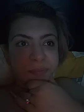 Snapshot of KittieHallo chatting on 03-07-25, 12:04 KittieHallo online show from 03-07-25, 12:04