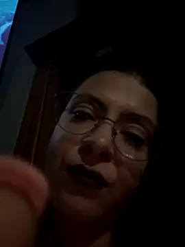 Snapshot of KittieHallo chatting on 10-11-25, 07:23 KittieHallo online show from 10-11-25, 07:23