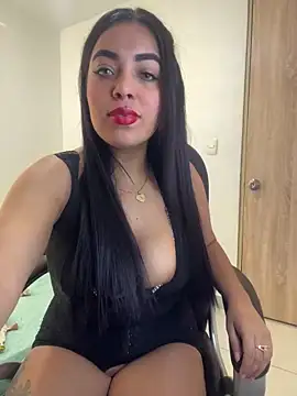 Snapshot of _SARA_69 chatting on 02-23-25, 11:33 SARA 69 online show from 02-23-25, 11:33