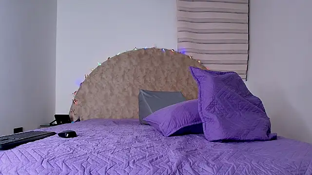 abigail fx online show from 11-29-25, 03:20