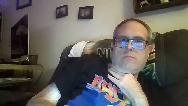 Smallone327 online show from 09-21-25, 03:52