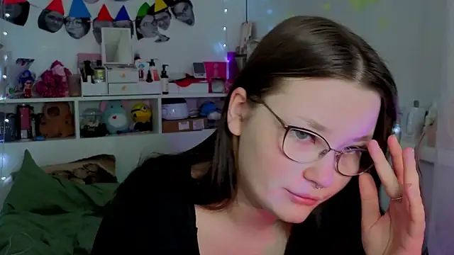 milliedoll online show from 10-20-25, 06:03