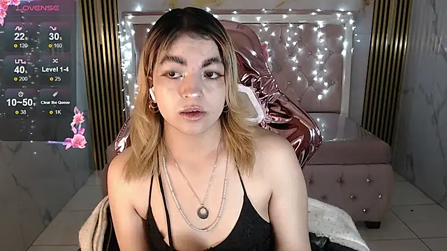 lili conor s online show from 09-23-25, 03:42