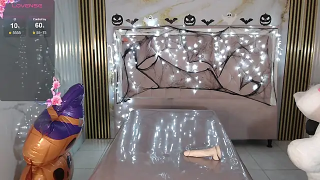 lili conor s online show from 10-05-25, 08:34