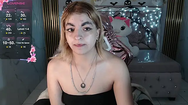 lili conor s online show from 10-15-25, 04:12