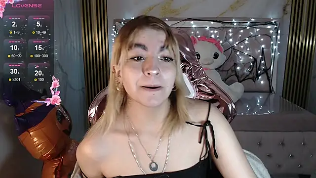 lili conor s online show from 10-16-25, 03:51