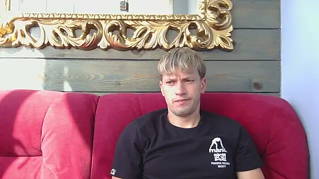 Snapshot of frama666 chatting on 09-17-25, 11:45 frama666 online show from 09-17-25, 11:45