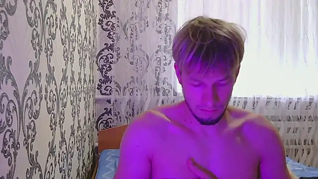 Snapshot of frama666 chatting on 10-06-25, 07:06 frama666 online show from 10-06-25, 07:06