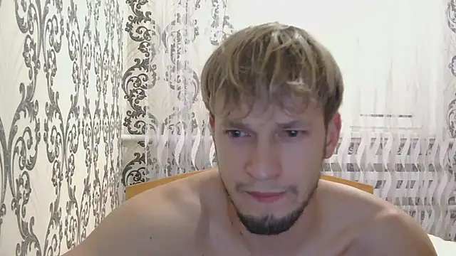 Snapshot of frama666 chatting on 10-06-25, 07:33 frama666 online show from 10-06-25, 07:33