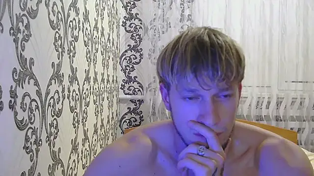 Snapshot of frama666 chatting on 10-07-25, 07:44 frama666 online show from 10-07-25, 07:44