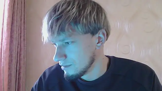 Snapshot of frama666 chatting on 10-20-25, 02:17 frama666 online show from 10-20-25, 02:17