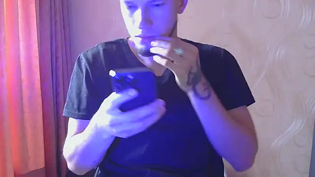 Snapshot of frama666 chatting on 10-23-25, 06:45 frama666 online show from 10-23-25, 06:45