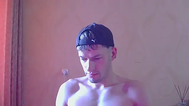 Snapshot of frama666 chatting on 10-31-25, 07:42 frama666 online show from 10-31-25, 07:42