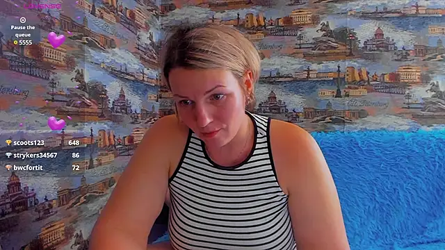 Snapshot of LadyLucky_ chatting on 02-25-25, 04:21 LadyLucky online show from 02-25-25, 04:21