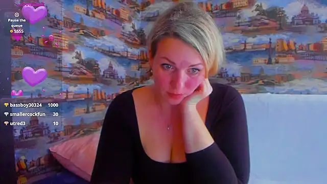 Snapshot of LadyLucky_ chatting on 03-11-25, 05:38 LadyLucky online show from 03-11-25, 05:38
