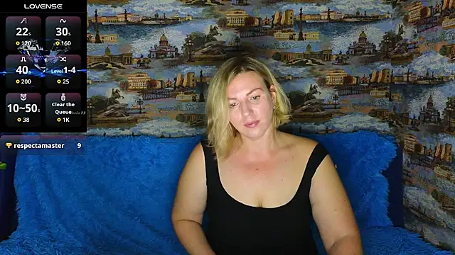 Snapshot of LadyLucky_ chatting on 09-12-25, 02:33 LadyLucky online show from 09-12-25, 02:33