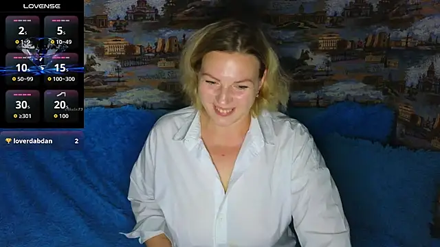Snapshot of LadyLucky_ chatting on 09-22-25, 02:13 LadyLucky online show from 09-22-25, 02:13