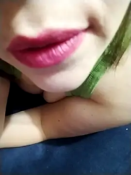 Snapshot of superdaddy009 chatting on 11-13-25, 04:22 superdaddy009 online show from 11-13-25, 04:22