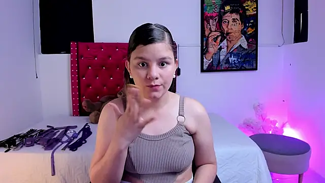 ValeAmayaa online show from 11-19-25, 01:11