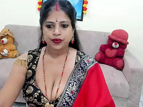 leahgotiii online show from 10-13-25, 03:28