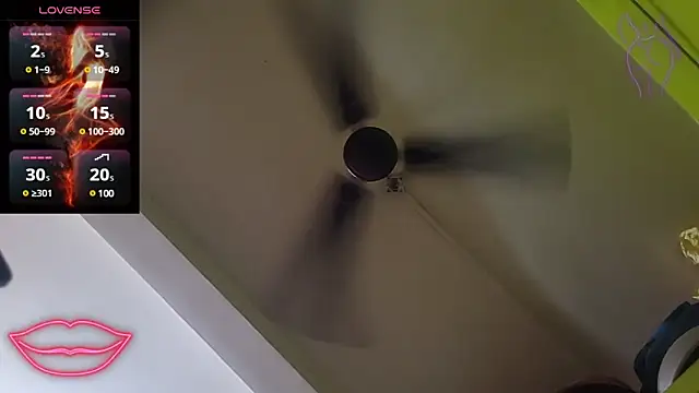 Snapshot of Hotty_Neha69 chatting on 03-12-25, 01:30 Hotty Neha69 online show from 03-12-25, 01:30