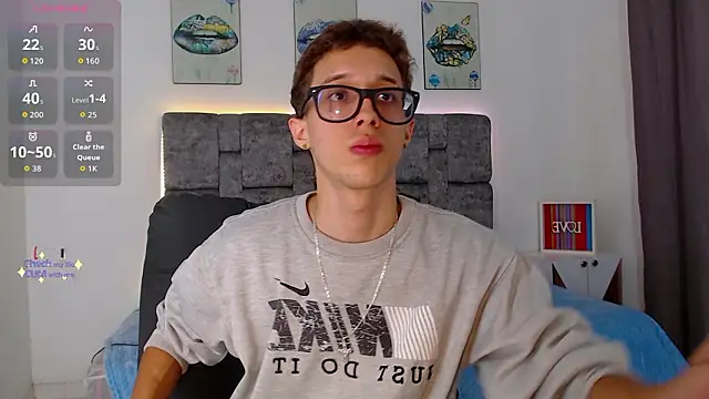 Snapshot of skinny_bigcock02 chatting on 02-10-26, 09:52 skinny bigcock02 online show from 02-10-26, 09:52