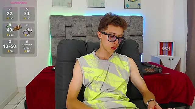 Snapshot of skinny_bigcock02 chatting on 03-02-26, 09:32 skinny bigcock02 online show from 03-02-26, 09:32