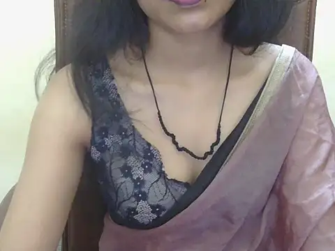 Cute Pihu01 online show from 10-01-25, 06:14