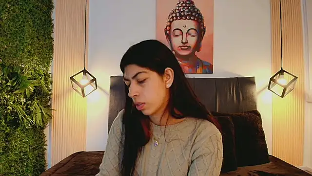 Cassie bloom online show from 12-20-25, 08:16