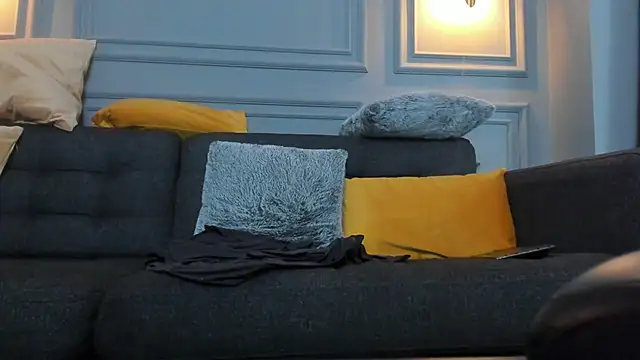 BridgitteBia online show from 03-04-25, 11:32