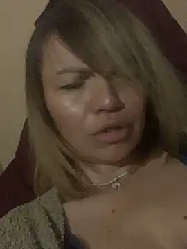Ella Pearlie online show from 03-16-25, 10:42