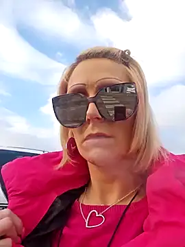 beautifulmee23 online show from 02-23-25, 08:33