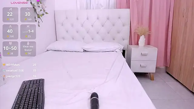 Emma lorense22 online show from 09-10-25, 07:36