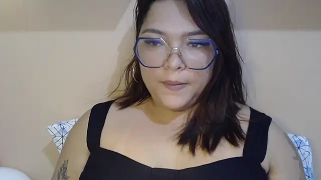 Snapshot of GoddessChaar chatting on 12-15-25, 10:14 GoddessChaar online show from 12-15-25, 10:14