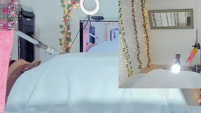 Genesis Love   online show from 10-03-25, 09:28