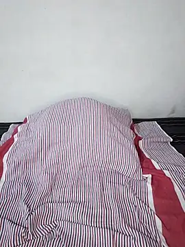 Snapshot of Ashugril_hot chatting on 11-04-25, 08:02 Ashugril hot online show from 11-04-25, 08:02