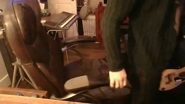 JCstrings online show from 02-21-25, 04:40