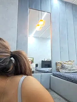 Bella Posh online show from 10-12-25, 07:40