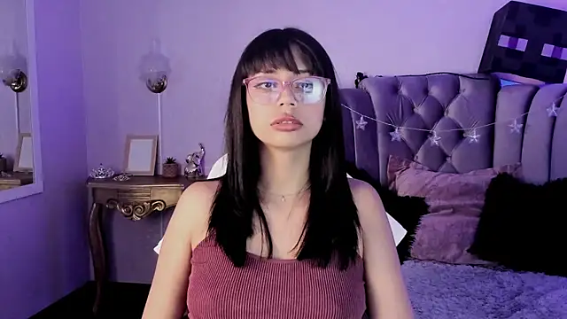 Seren Bleck online show from 10-22-25, 02:56