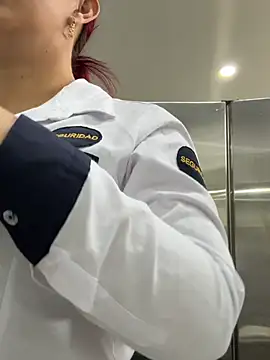 Snapshot of Megan-01- chatting on 02-12-26, 11:49 Megan-01- online show from 02-12-26, 11:49