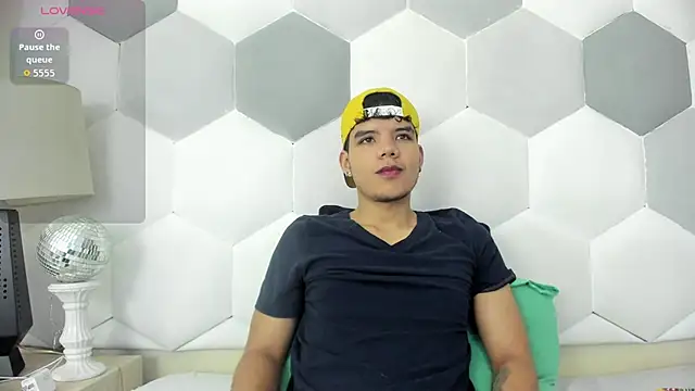 Axel Forte online show from 09-29-25, 01:05